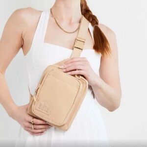 Beis Tan Crossbody Bag